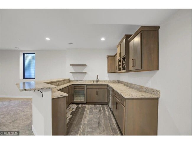 Building Photo - 3408 W 60th St