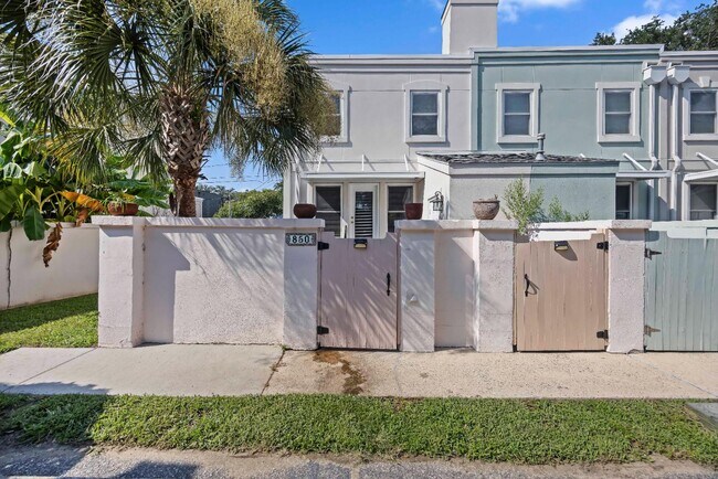 Building Photo - 850 Colony Dr