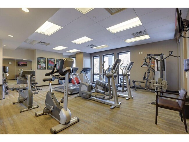 Building Photo - 4730 Park Commons Dr