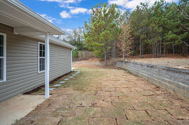 Building Photo - Beautiful Property for Rent in Springville, AL!!!