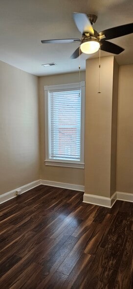 Building Photo - 2016 1st St NW