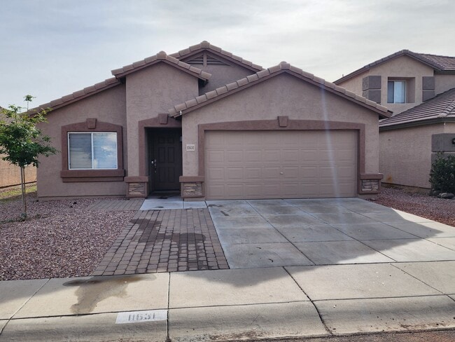 Primary Photo - 11631 W Brown St