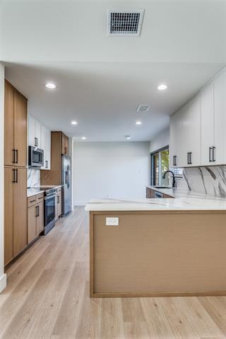 Building Photo - 200 Trellis Pl
