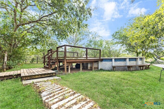 Building Photo - 218 Alexandra Ln