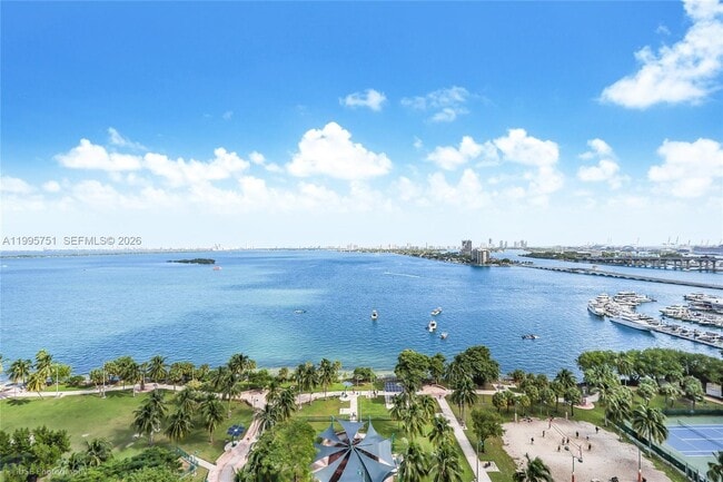 Building Photo - 488 NE 18th St