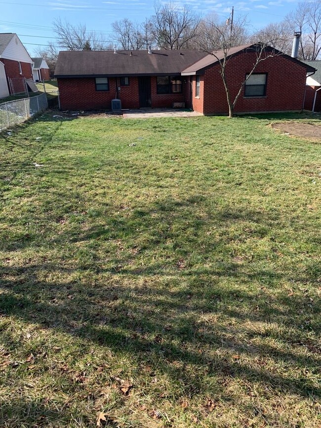 Building Photo - Three Bedroom One and a Half Bath Ranch Home in Delhi