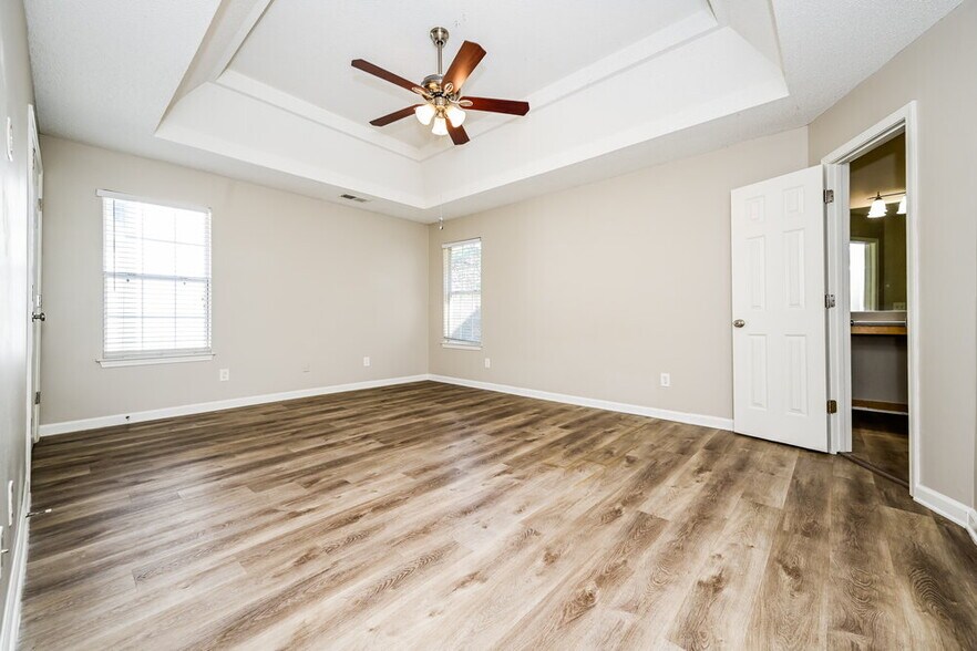 Building Photo - 6686 Pole Creek Dr