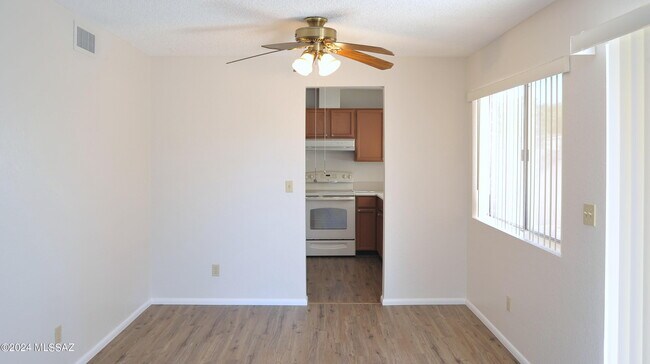 Building Photo - 3777 W Horizon Hills Dr