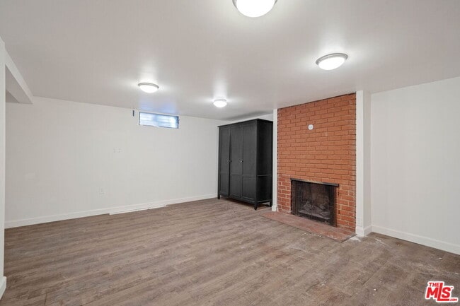 Building Photo - 4818 La Canada Blvd