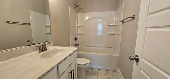 Building Photo - BRAND NEW! Lebanon Home For Lease