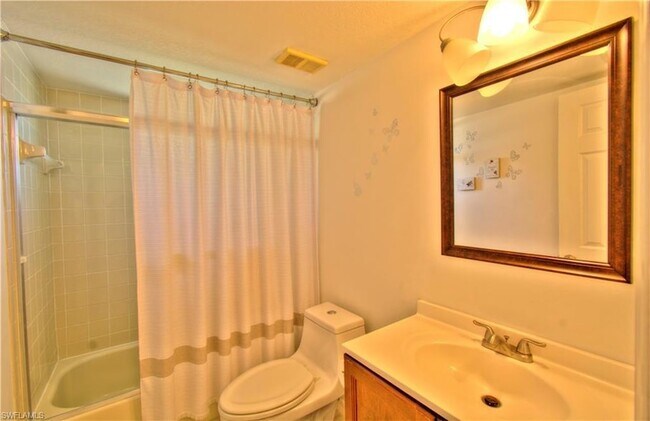 Building Photo - 9590 Victoria Ln