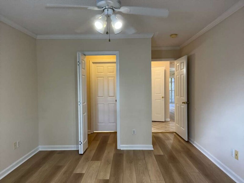 Building Photo - 4025 Sandtrap Ave