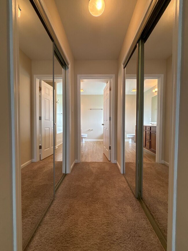 Building Photo - 3 Bedroom and a Bonus Room on Prism!