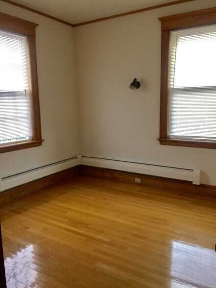 Bedroom - 46 Main St