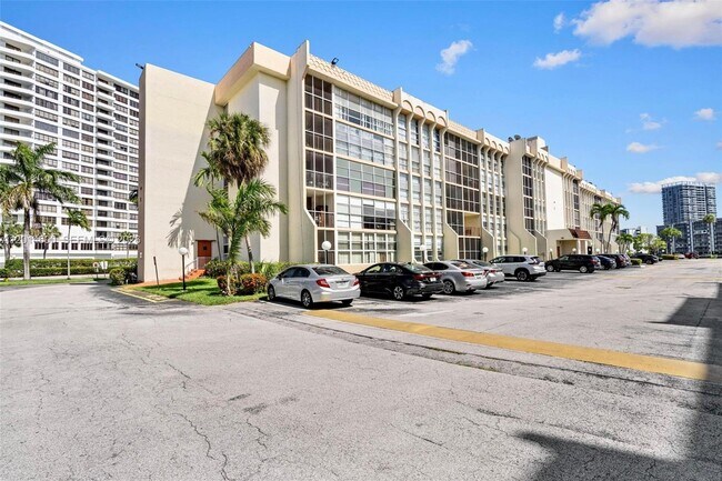 Building Photo - 501 Three Islands Boulevard