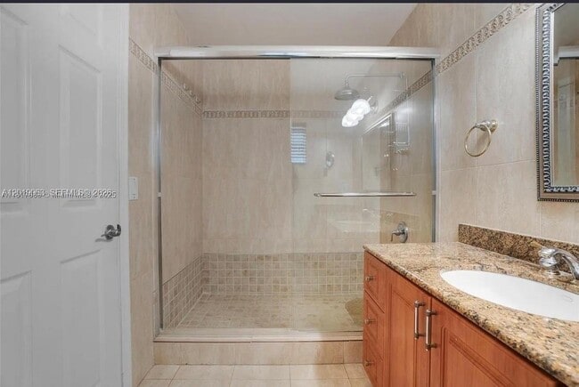 Building Photo - 3643 Estepona Ave