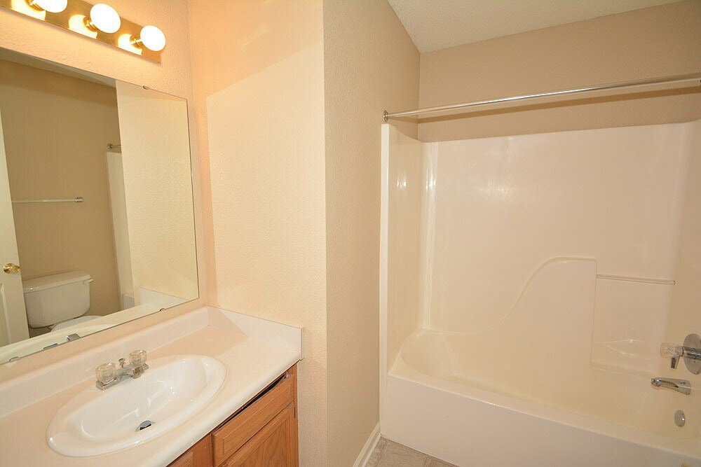 Building Photo - 720 Treyburn Lakes Way