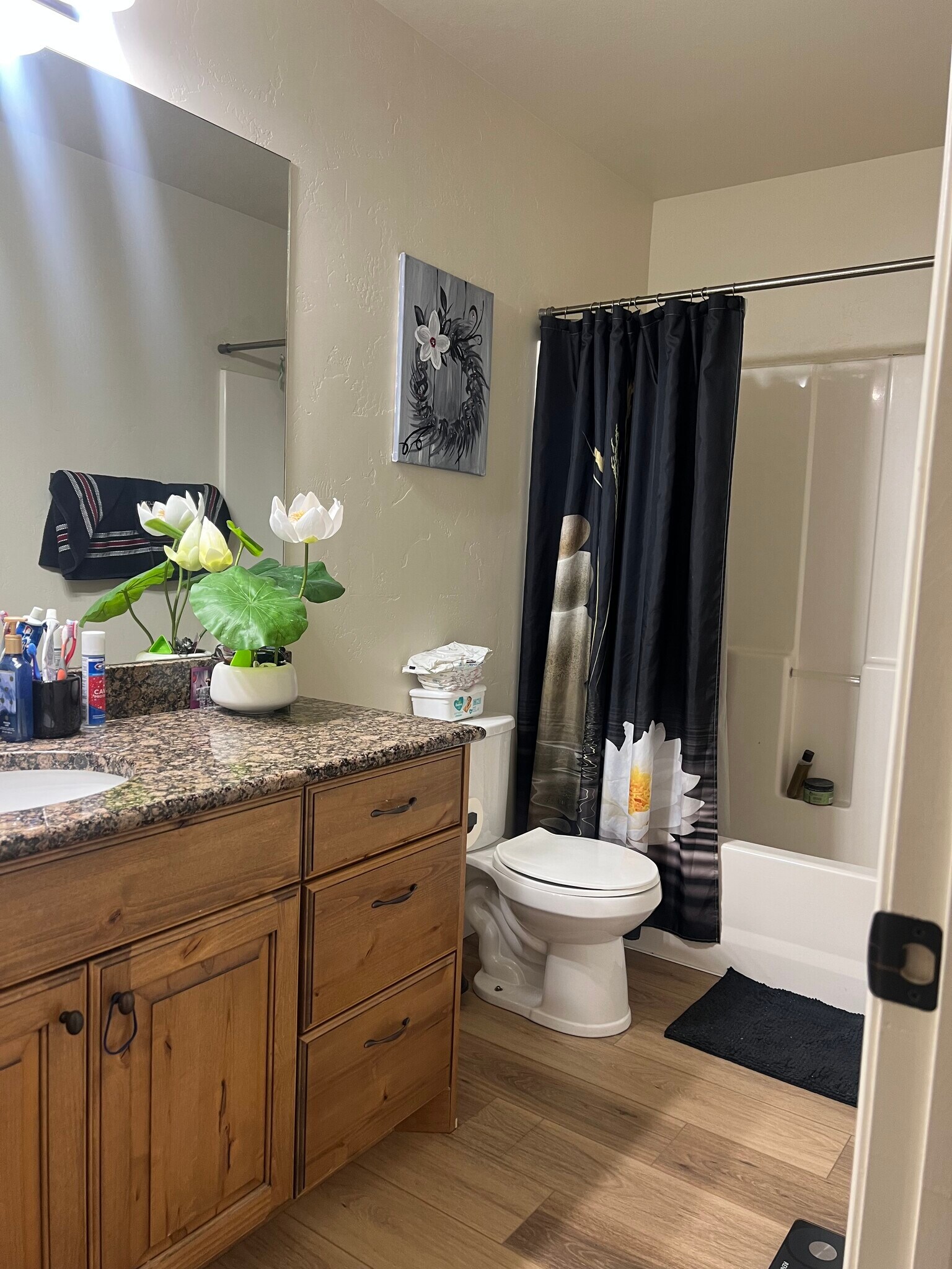 Building Photo - 490 E 700 S