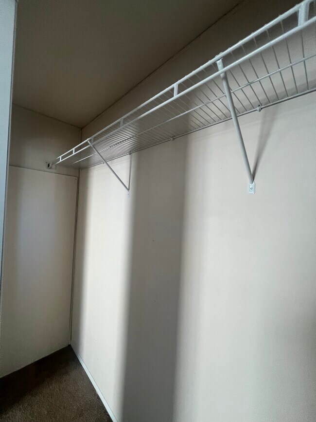 Building Photo - 934 9th St