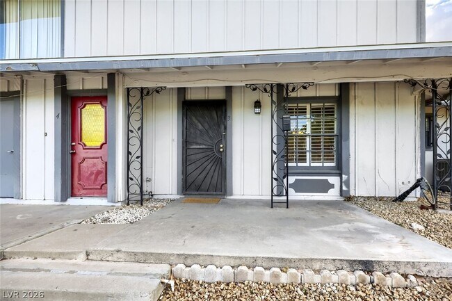 Building Photo - 1377 Lorilyn Ave