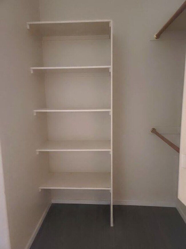 Building Photo - Single story with lots of tile in living a...
