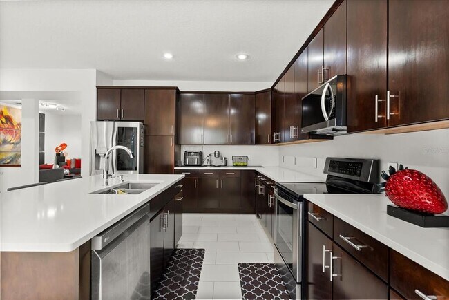 Building Photo - 10148 Malpas Point