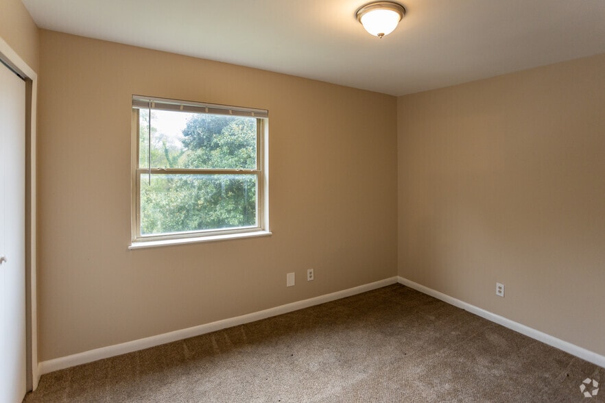 Building Photo - The Shiloh Ridge Apartments