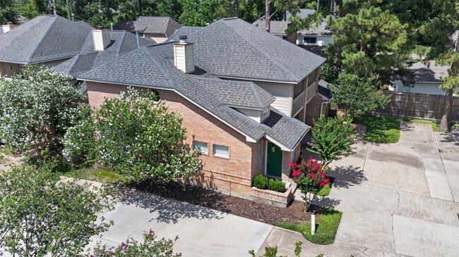 Building Photo - 5515 Strack Rd