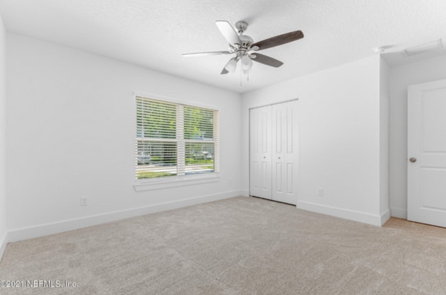 Building Photo - A beautiful 4 bedroom, 2 bathroom property...
