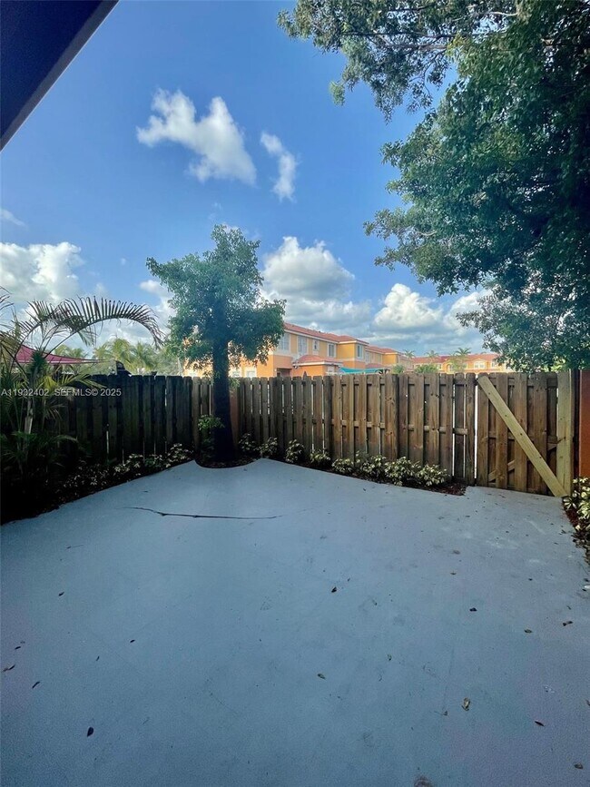 Building Photo - 24343 SW 109th Ave