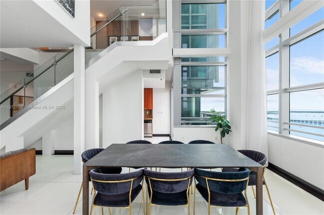 Building Photo - 1395 Brickell Ave