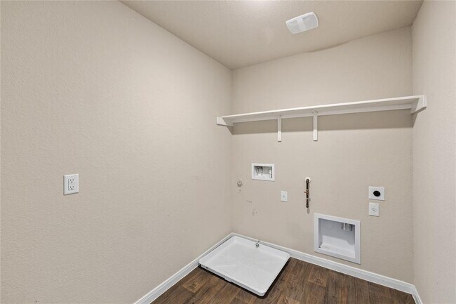 Building Photo - 2905 Maryanne Ln