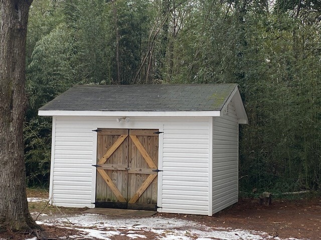 Building Photo - 3 Bedroom House