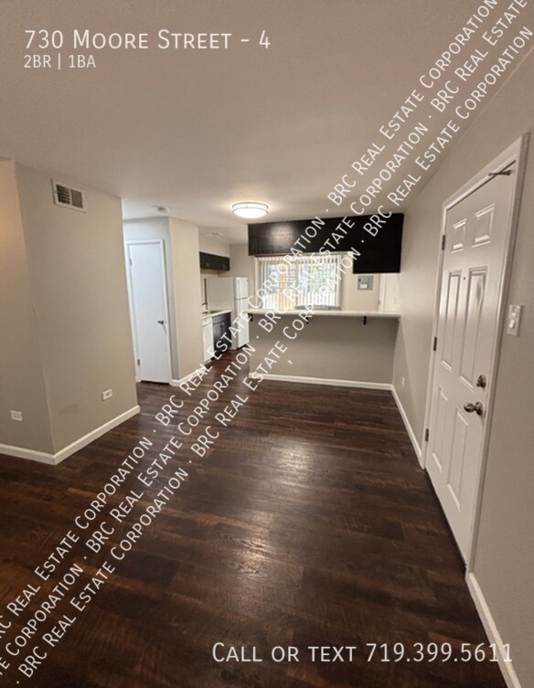 Building Photo - 730 Moore St