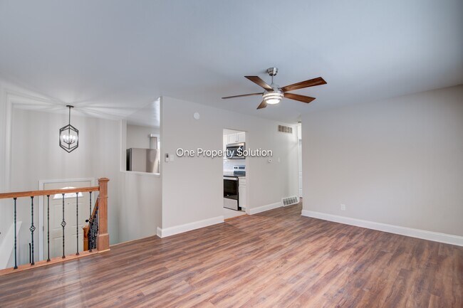 Building Photo - 576 S New Jersey St