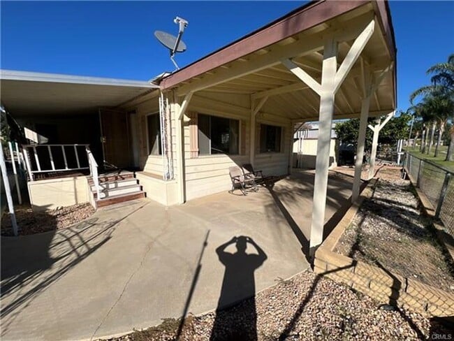 Building Photo - Peaceful Golf Course Living in a 55+ Community