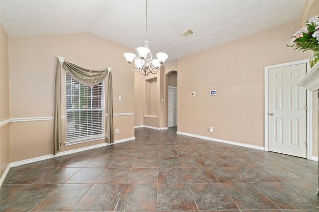 Building Photo - 22911 Sebastian Dr