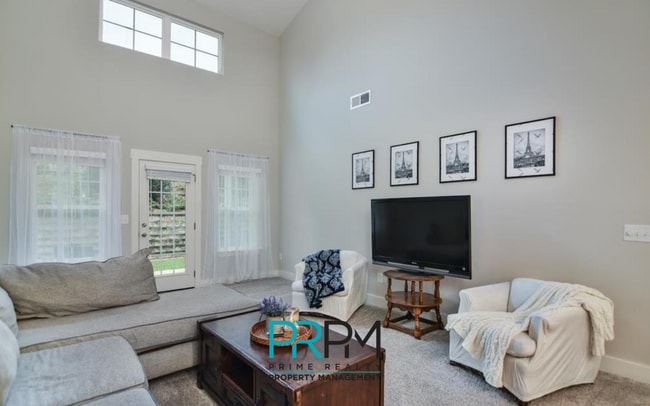 Building Photo - 826 Stonebriar St