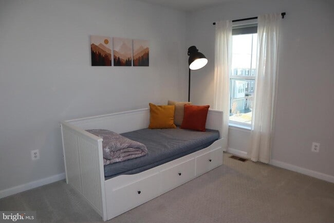 Building Photo - 585 Cross Chase Dr