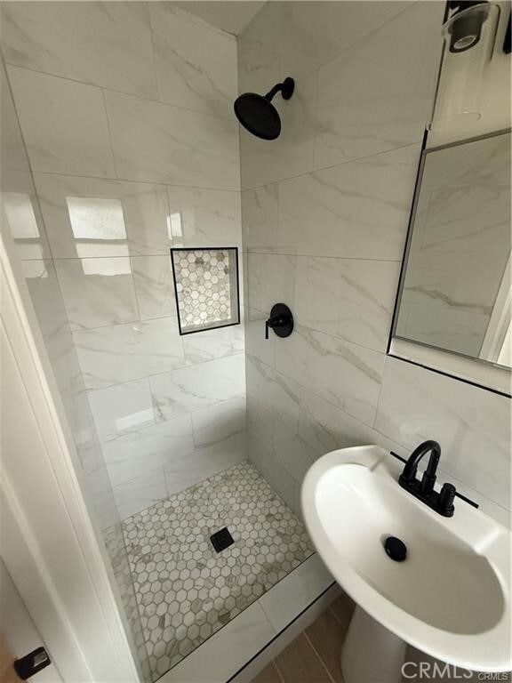 Building Photo - 1818 Deserta Dr