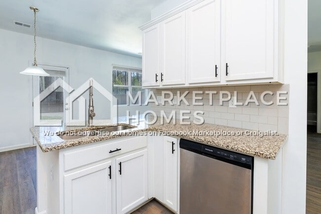 Building Photo - 4606 Southwind Rd