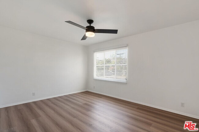 Building Photo - 6739 Garces Ave