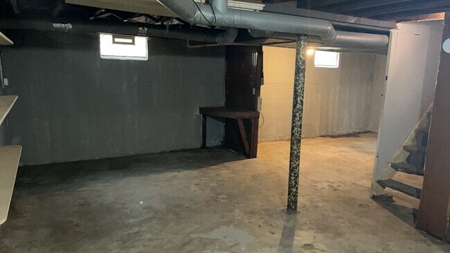 Building Photo - 1460 Kipling Dr