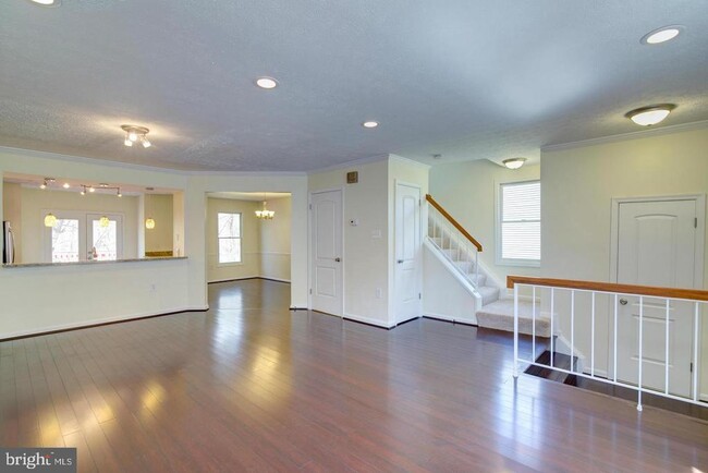 Building Photo - 14510 Mayfair Dr