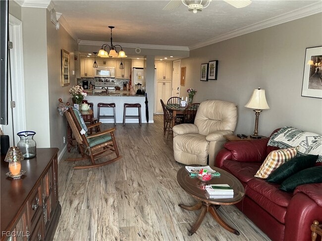 Building Photo - 2885 Palm Beach Blvd