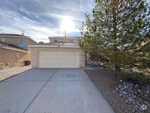 Building Photo - 4 Bedroom Home Available In Ventana Ranch!