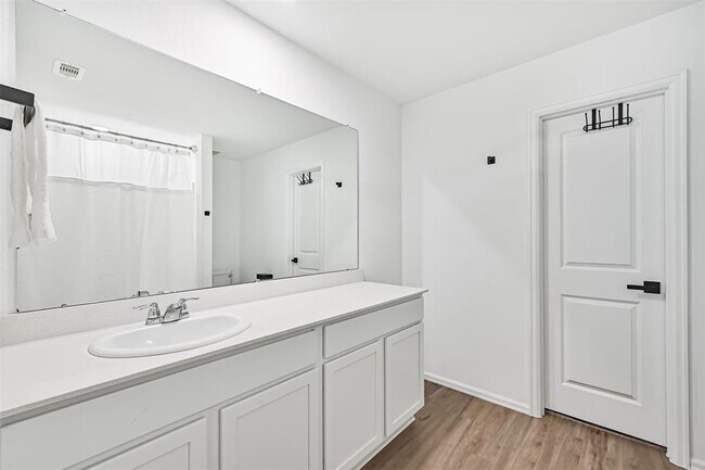 Building Photo - 1484 Twilight Grn Dr