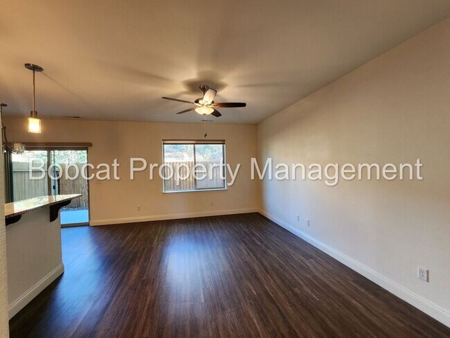 Building Photo - 1234 Saltern Dr