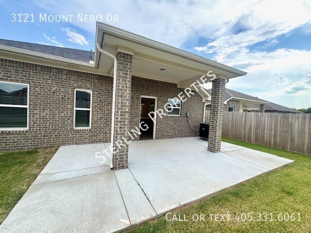 Building Photo - 3121 Mt Nebo Dr