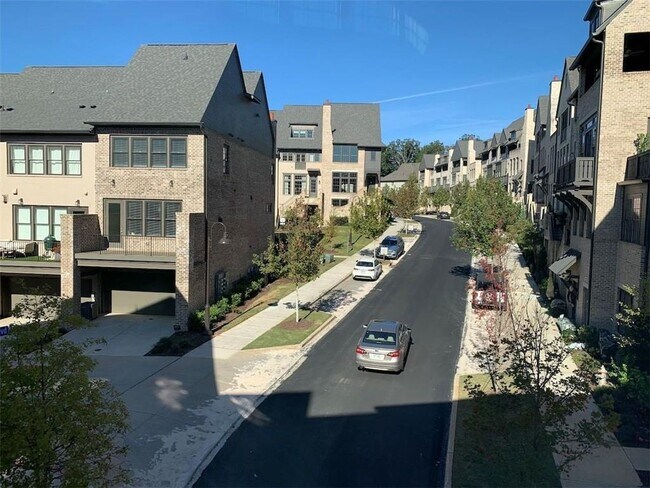 Building Photo - 6715 Encore Blvd